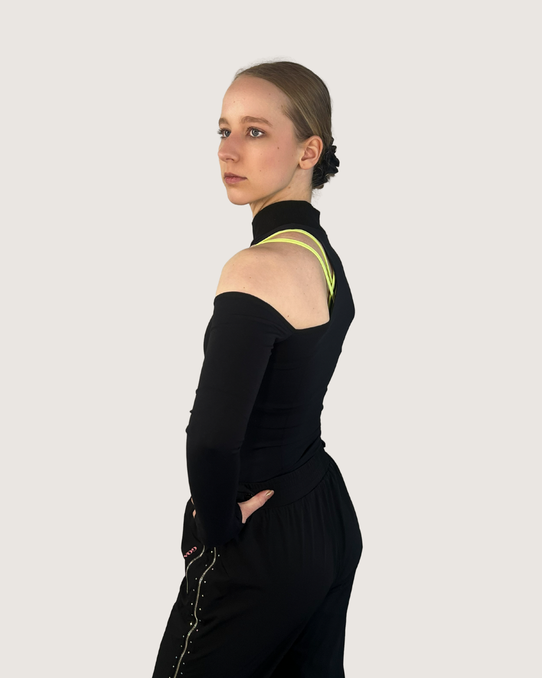 Yuna Cut Out Top
