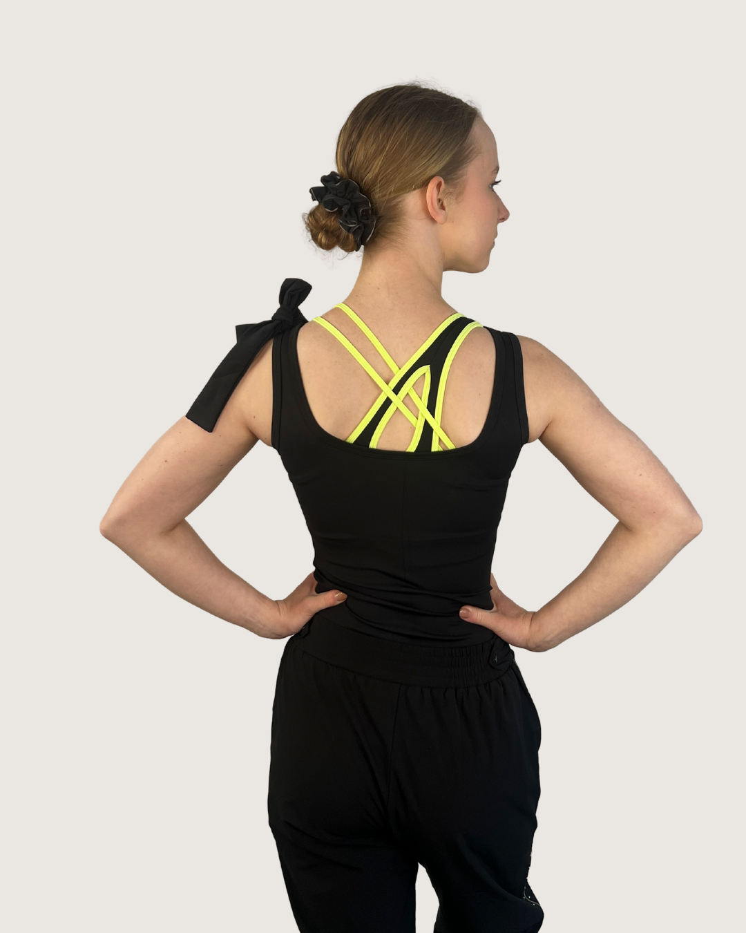 Mao Bow Sports Tank