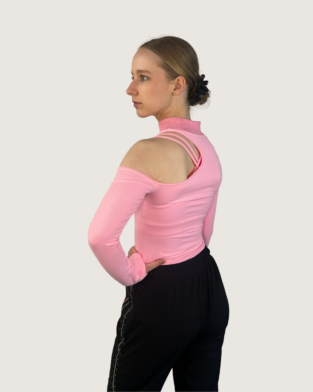 Yuna Cut Out Top