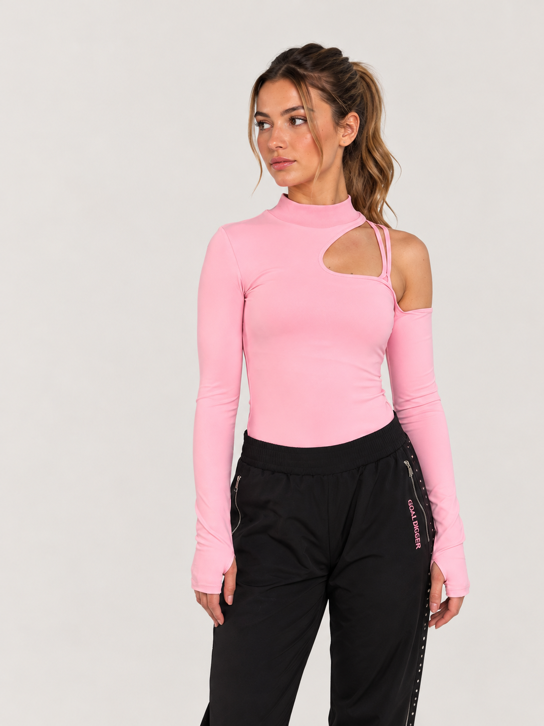 Yuna Cut Out Top